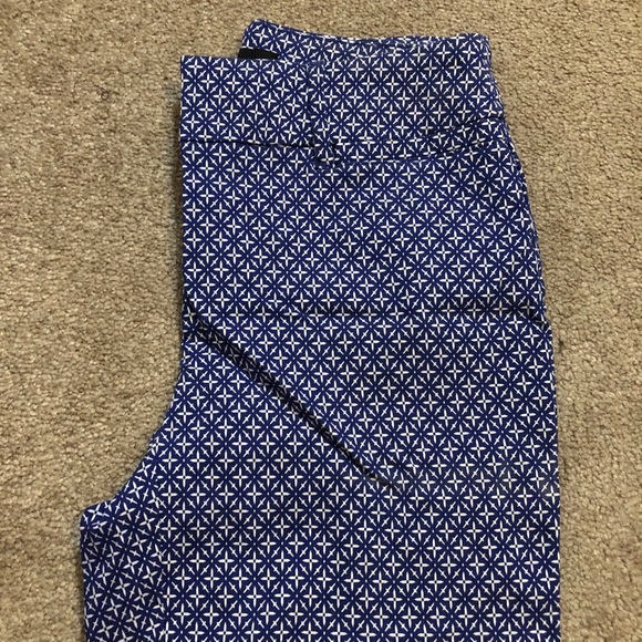Reitmans Capri Geometric Pants Fake Pockets XS C - Picture 2 of 5